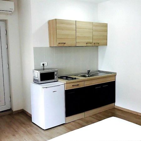 Apartmani Maki Omiš Exteriör bild