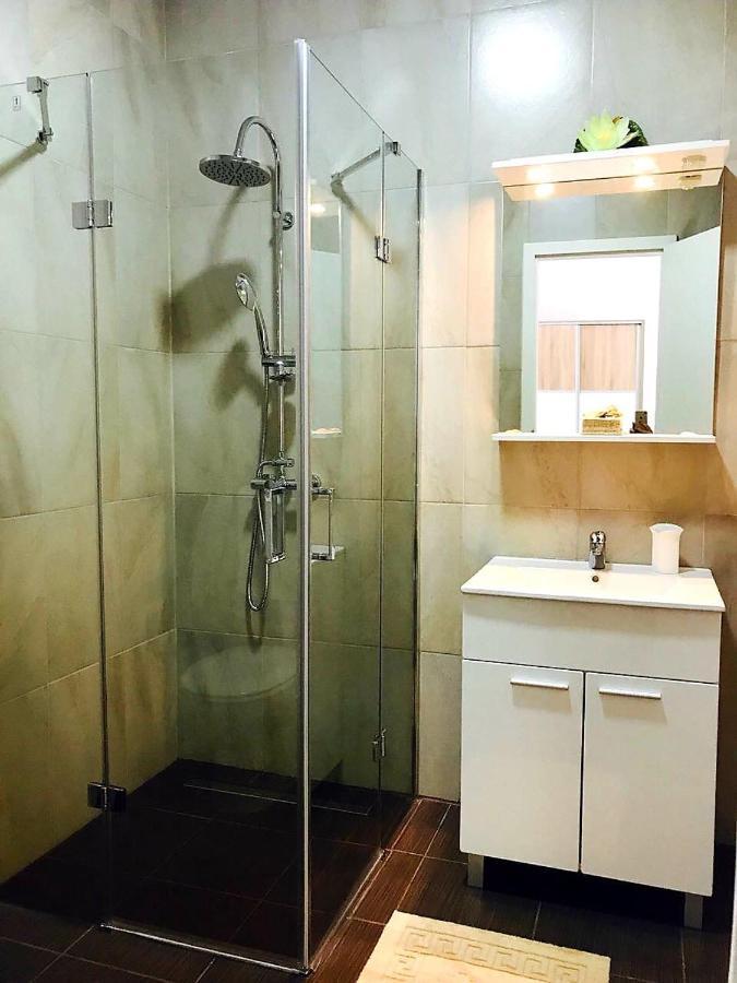 Apartmani Maki Omiš Exteriör bild